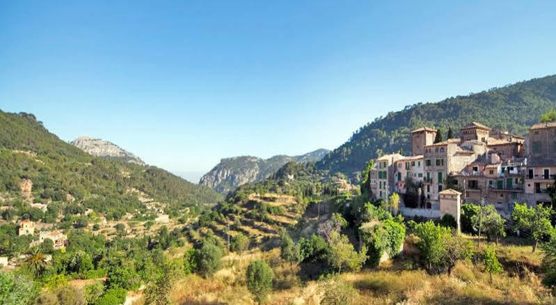 Es Petit De Valldemossa Hotell 3*